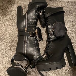 Black heels with pockets